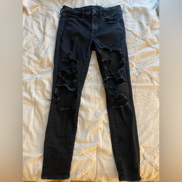 American Eagle black jeans with rips, worn once - Picture 2 of 2